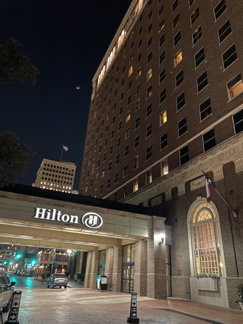 Historical Place Hotel Texas Hilton Fort Worth Fly With Moxie   IMG 5116 500x667 