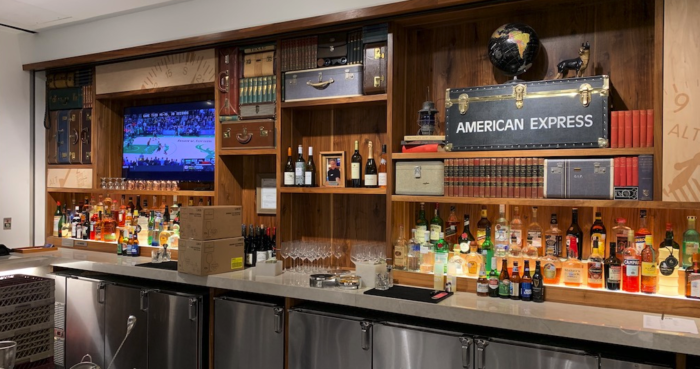 centurion lounge guest policy
