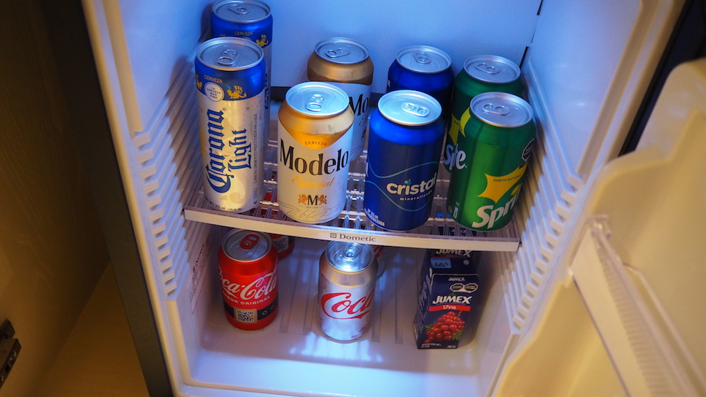 청량 음료, 깡통, 알루미늄 캔, 실내, 음료캔, 병, 냉장고, 미니 바, 음료, 가전용품