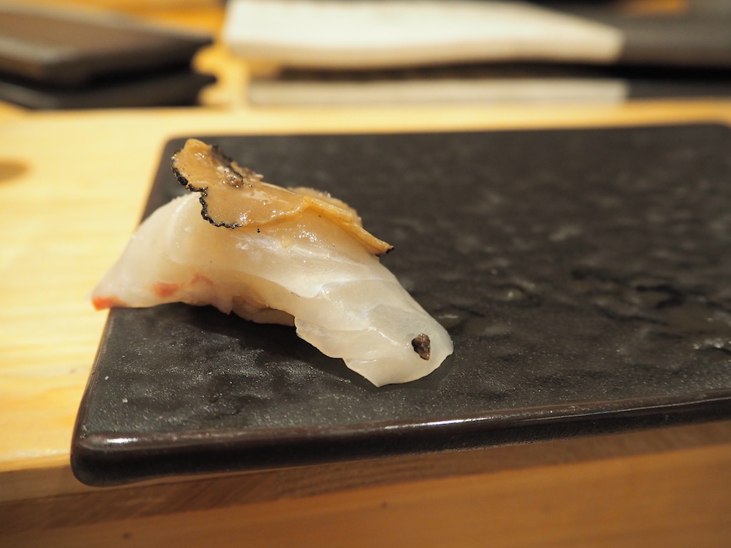 해산물, 회, 생선 슬라이스, 트레이, 일본 요리, 실내, 테이블, 음식