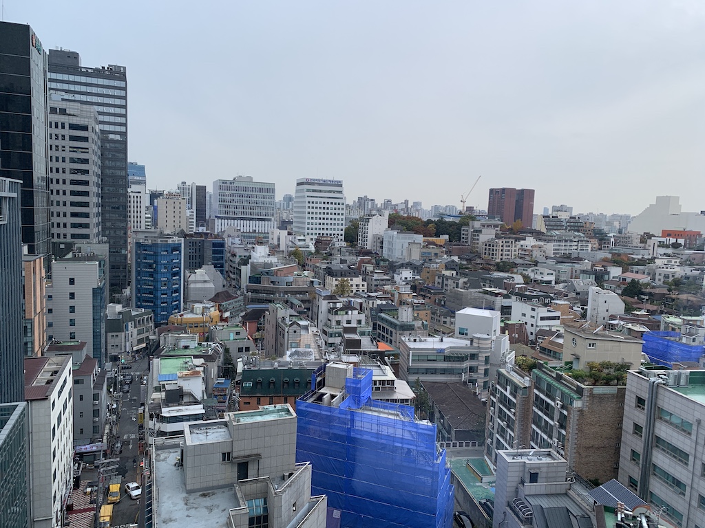 a city with many buildings