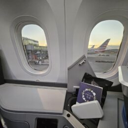 a view of the outside of a plane window