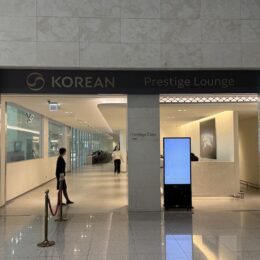 건물, 문, 청결함, 픽스처, 바닥, 실내, 지상, 천장, 예술