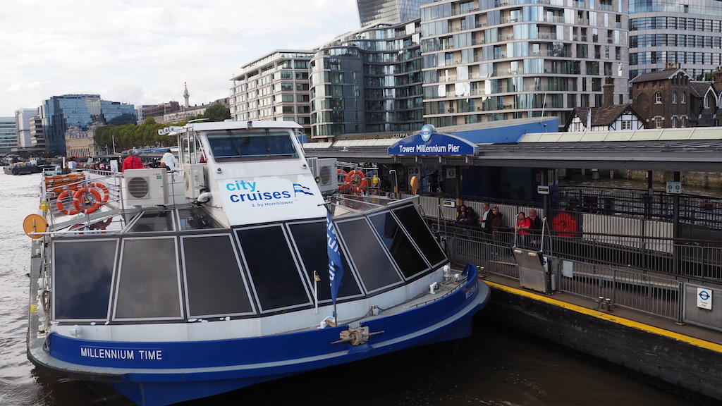 야외, 배, 차량, 교통, 보트, 하늘, 건물, 선박, 조선공학, 물, 독