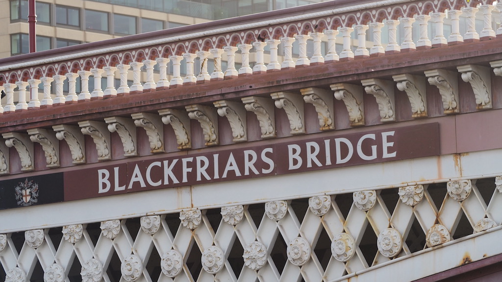 건물, 야외, 매장, 발코니, 거리, 시티