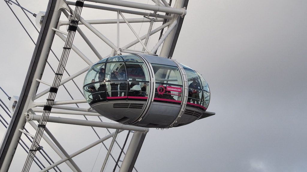 하늘, 야외, 타다, 구름, 놀이기구, 관광명소, 관람차, 케이블카, 놀이공원, 축제마당