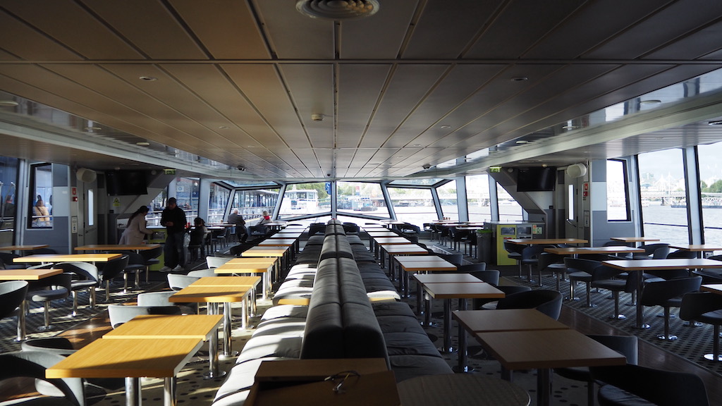 가구, 의자, 테이블, 실내, 천장, 카페테리아, 레스토랑, 다이닝 룸