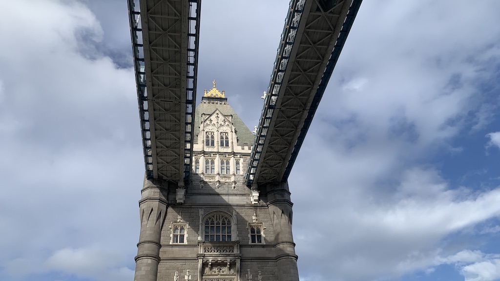 구름, 야외, 하늘, 건물, 랜드마크, 건축물, 다리, 낮시간, 타워, 시티, 흐린