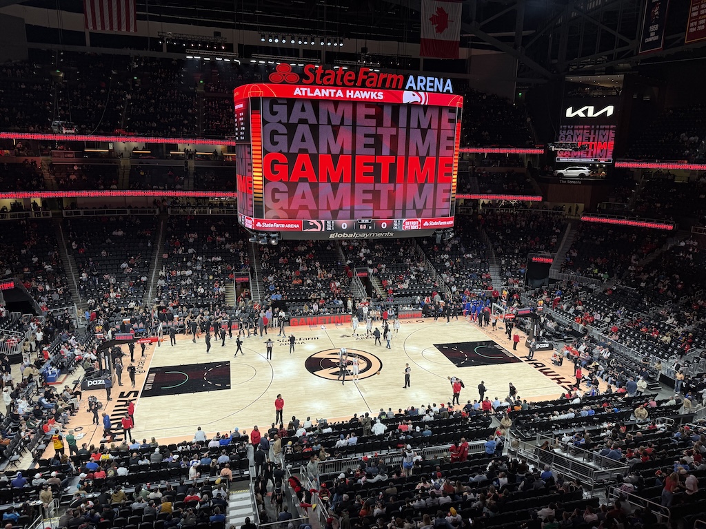 경기장, 스포츠 경기장, 필드 하우스, 팬, 스포츠, 농구장, 청중, 득점판, 스포츠 장비, 토너먼트, 농구 선수, 사람, 플레이어, 실내, 농구, 군중