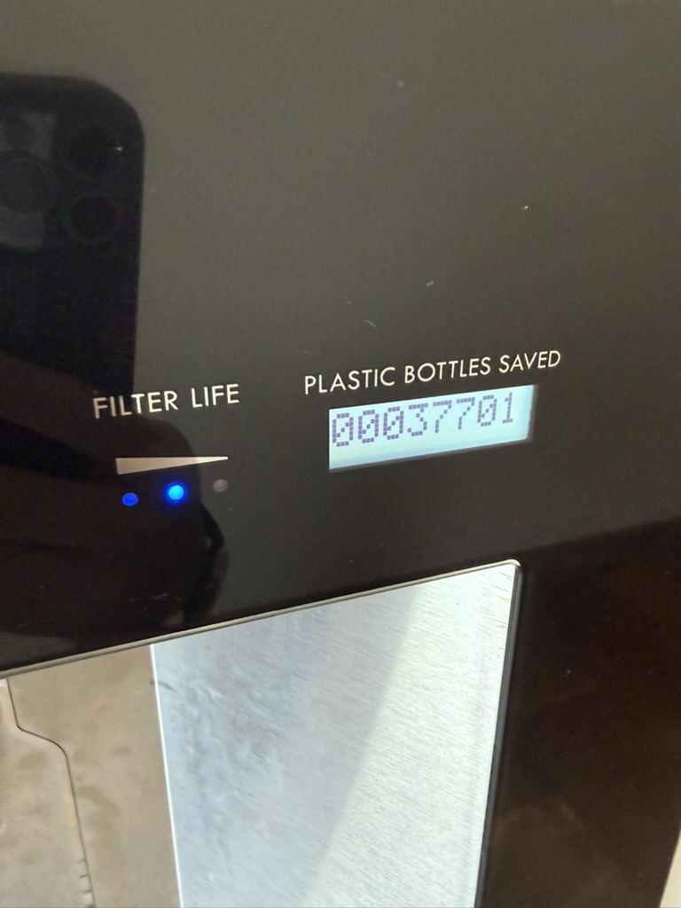 텍스트, 스크린샷, 실내