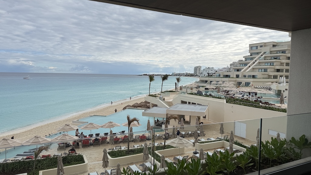 야외, 하늘, 구름, 물, 리조트 타운, 해변 리조트, 해안, 해변, 열대, 해안 및 해양 지형, 건물, 대양, 휴가, 자연