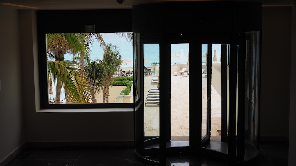 창문, 건물, 나무, 실내, 일광, 부지, 픽스처, 바닥, 벽, 야외, 문, 집