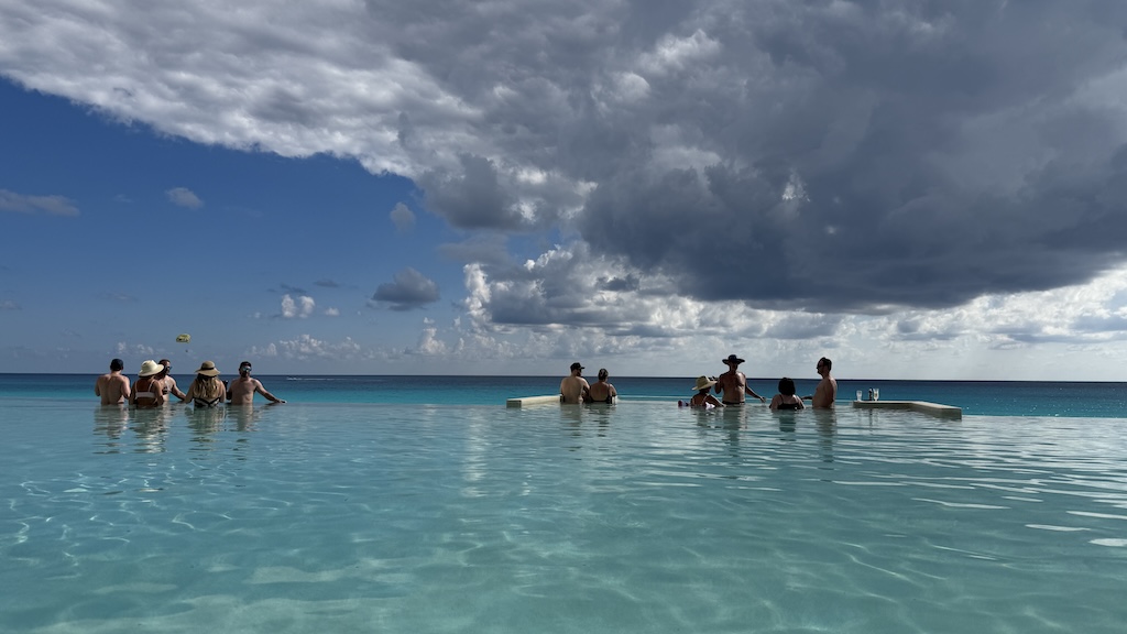 야외, 구름, 하늘, 물, 사람들, 해변, 호수, 아쿠아, 대양, 그룹, 섬, 바다, 수영, 경치, 여름