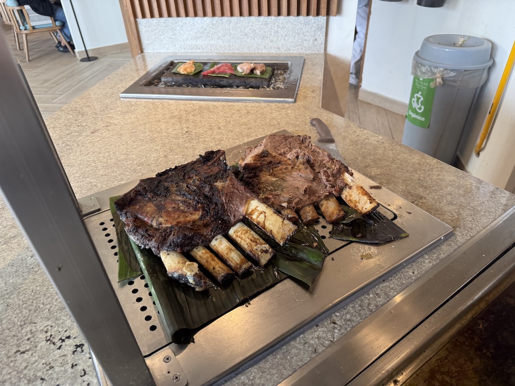 고기, 바비뮤, 그릴에 굽기, 조리, 바베큐 그릴, 야외 그릴 랙 및 토퍼, 지상, 음식, 주방가전, 슈하스코 음식, 길거리 음식, 로스팅, 실내, 바닥