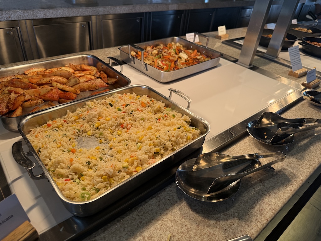 음식, 실내, 요리, 식사, 조리, 조리기구 및 제빵기구, 뷔페, 스낵, 레시피, 패스트푸드, 팬, 트레이