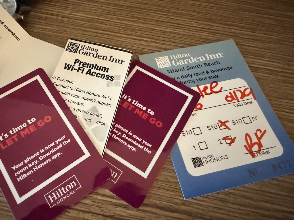 텍스트, 책, 인쇄, 종이, 물질적 속성, 폰트, 종이 제품, 출판, 일반 보급, 라벨, 메뉴