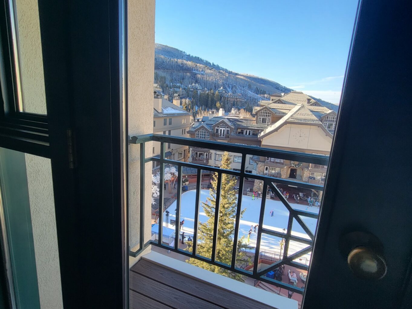 하늘, 창문, 건물, 산, 야외, 집, 여행