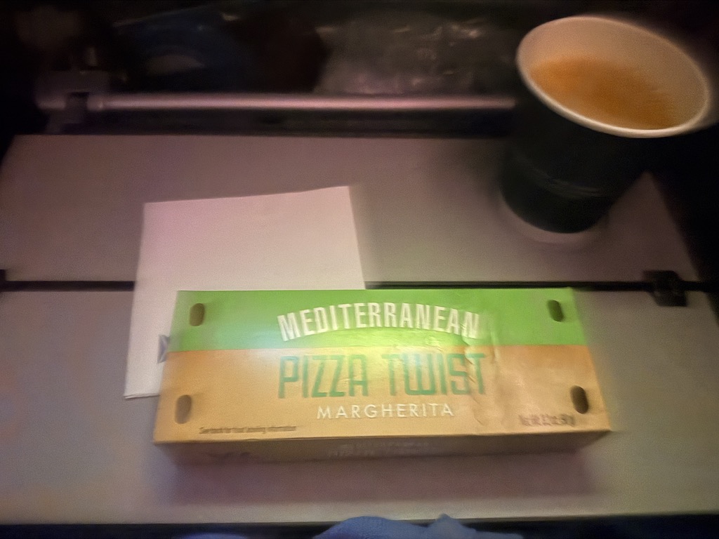 음료, 텍스트, 커피잔, 테이블, 차, 컵, 머그잔, 음료용기, 테이블웨어, 서브웨어, 실내, 커피, 음식