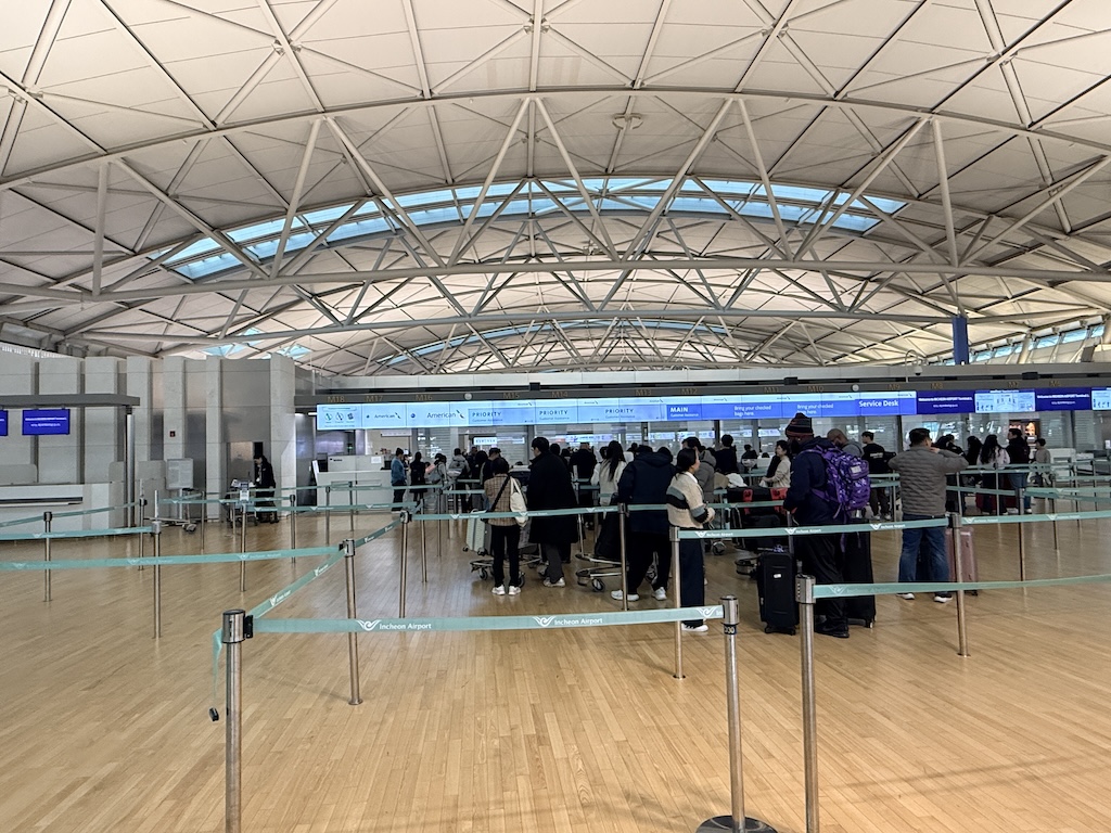 천장, 실내, 홀, 바닥, 건물, 사람들, 법정, 사람