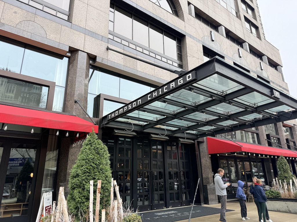 건물, 야외, 하늘, 시티, 여행, 거리, 사람들, 사람