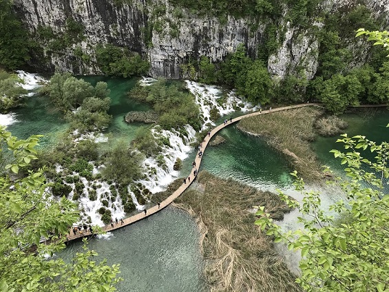 famous picture for plitvice.jpg