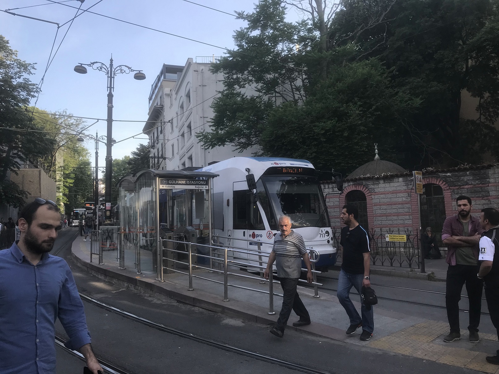 Istanbul Tram.jpg